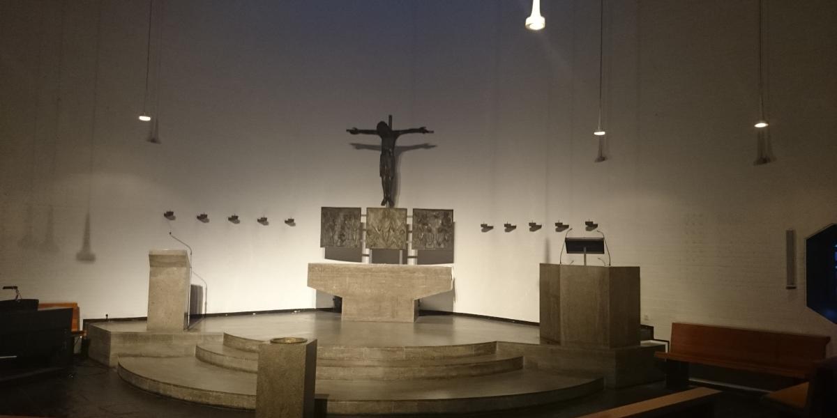 Licht und Schatten an der Ansgarkirche