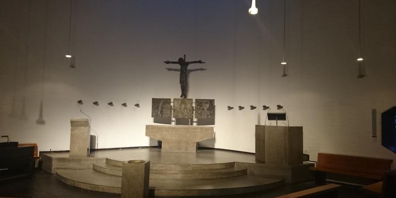 Licht und Schatten an der Ansgarkirche